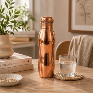 Bouteille d'eau en cuivre poli, portable, moderne, anti-fuite, avec couvercle à vis - Product Image 1