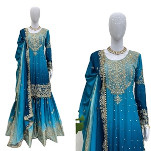 Robe de soirée Sarara en soie chinon lourde faite à la main, ornée de perles, dentelle fantaisie sur le devant et le dos, Fatema Fashion, séchage rapide, vente en gros - Product Image 1