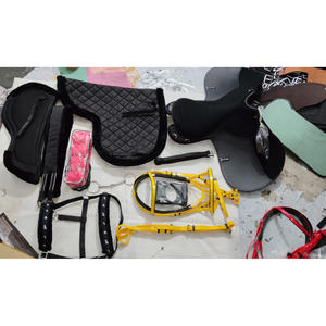 SE VENDE CONJUNTO DE SILLÍN ESTADO CON ALMOHADILLAS VENDAS GIRTH PP HALTER BITS ESTRIBOS Y BRIDA DE PVC ROJO EN DÓLAR 65 SE ACEPTA TARJETA DE CRÉDITO - Product Image 3