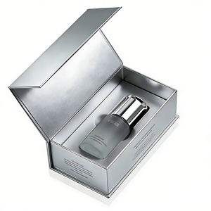 Caja de Regalo Magnética Negra y Dorada Reciclable para Perfume Masculino de Lujo, con Logotipo Estampado, Impresión, Laminación Mate y Relieve - Product Image 1