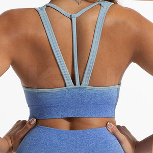 Conjunto de yoga cómodo para mujer, diseñado para inspirar confianza con patrones únicos y excelente transpirabilidad. - Product Image 4