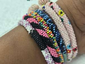 Pulsera elástica de cuentas de vidrio hecha a mano, brazalete de cuentas coloridas para mujer, joyería de moda - Product Image 5