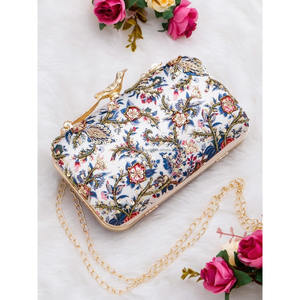 Bolso de mano bordado a mano indio hecho a mano de alta calidad al por mayor, bolso de mano con estampado suave y patrón a rayas personalizable - Product Image 4