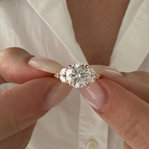 One <b>Stone</b> Oval Cut Lab-Grown Diamond Engagement Wedding <b>Ring</b> 2.35Carat Yellow Gold 14k IGI Certified Luxury Party Gift Jewelry - Product Image 1