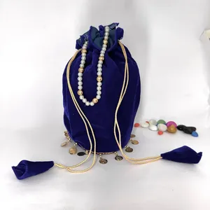 Sac à main rond en velours de créateur avec fond en dentelle Sikka Zumka, accessoire de mode bleu - Product Image 1