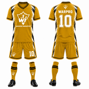 Tenues de football de base de qualité supérieure, directement de l'usine, confortables et professionnelles, pour les matchs de ligue et l'entraînement. - Product Image 5
