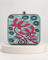 Pochette carrée en tissu de coton brodé floral pour femme, durable et élégante, idéale pour mariage, soirée, avec doublure en satin