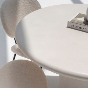 Mesa de Comedor Vandana Aureo Ultra de Microhormigón con Diseño Moderno y Minimalista - Product Image 4