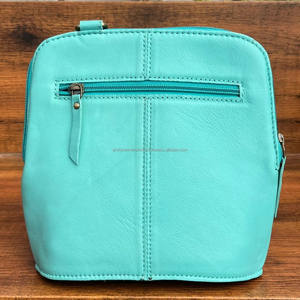 Sac à bandoulière élégant personnalisé à fermeture éclair en treillis de diamants floraux usinés à la main Sac à bandoulière de grande capacité en cuir matelassé pour femmes - Product Image 5