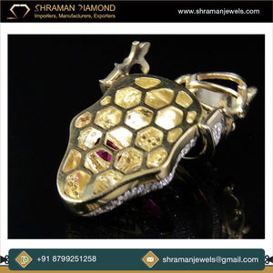 Pendentif Couronne Crâne Plaqué Or Personnalisé pour Enfants, Breloque Hip Hop Tendance, Bijou Raffiné, Collier Statement, Cadeau de Bal - Product Image 3