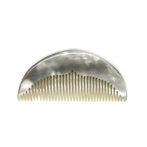 Peigne en corne de buffle de haute qualité et peigne coiffant en plumes de paon, finition naturelle et lisse, personnalisable, design sur mesure - Product Image 5