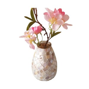 Vase élégant en mosaïque de nacre - Product Image 3