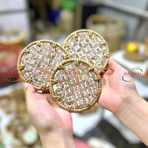 Sous-verres en mosaïque de nacre écologiques avec bord en rotin, ensemble de sets de table artisanaux vietnamiens - Product Image 5
