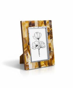 Cadre photo au design moderne avec incrustation en résine et finition brillante en MDF, à prix très compétitif. - Product Image 2