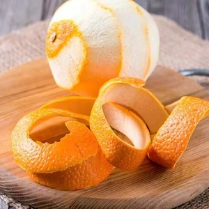 Cáscaras de Naranja Secas Naturales en Hojuelas, Sabor Dulce, AD, Empaque a Granel para Bolsitas de Té y Uso Culinario, Origen Vietnam - Product Image 1