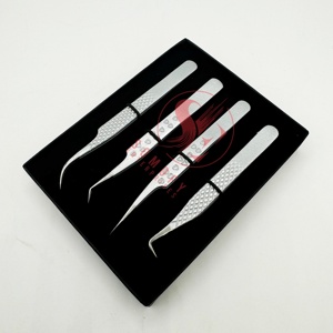 Pinzas profesionales de Extensión de pestañas de acero inoxidable en tono plateado, herramientas de belleza con diseño de corazón, aplicador de puntas de fibra sostenible - Product Image 5