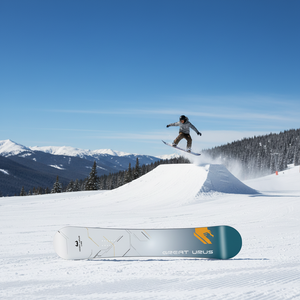 Ski de ski alpin éco-responsable et économe en énergie avec noyau en bois de peuplier et fibre de carbone, fabricant OEM ODM - Product Image 1