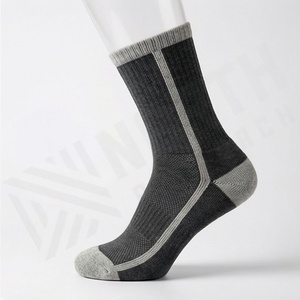 Women Tight Compression Polyester Nylon <b>Running</b> <b>Socks</b> Athletic Sports Support Breathable Moisture Wicking Pro Customized Color - Product Image 3