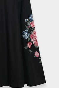 Kurta en coton brodé noir pour femme, robe midi décontractée ethnique, coupe régulière, toutes saisons, style indien pakistanais, élégante - Product Image 2