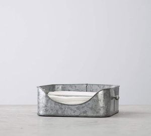 Cesta para Servilletas de Hierro de Diseño Exclusivo para una Colección de Comedor Premium que Realza la Mesa con un Atractivo Metálico Atemporal - Product Image 6