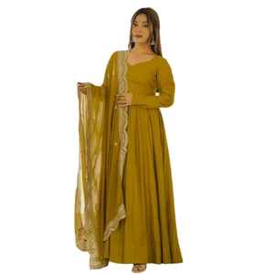 Nuevo Diseño de Vestido Tradicional Punjabi con Bordado y Lentejuelas, Calidad Premium, Fusión Perfecta con Piel Sintética, Largo hasta la Rodilla - Product Image 1