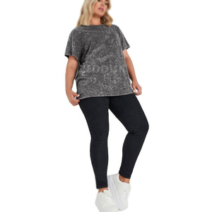 T-shirt femme en tissu léger à coupe décontractée pour un confort quotidien, style délavé à l'acide, vêtement tendance - Product Image 2
