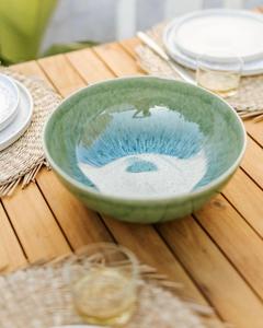 Bol de service en céramique moderne, finition lisse, glaçure Seafoam, silhouette large et profonde, qualité alimentaire, durable, pour une table élégante à la maison - Product Image 5