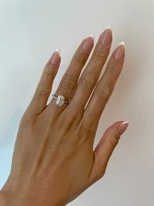 Bague de fiançailles élégante en moissanite taille coussin glacée allongée de 3,5 carats en or massif, la meilleure bague de fiançailles vintage - Product Image 5
