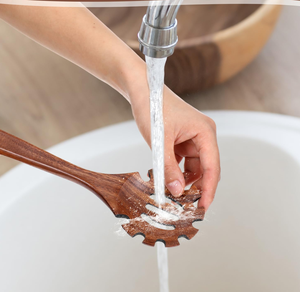 Cuillère à pâtes en bois avec long manche, résistante, pour servir, compatible lave-vaisselle, à prix avantageux - Product Image 1