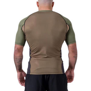 Maillot de compression personnalisé BJJ MMA UPF50+ 100% polyester, fabricant OEM, vêtements de performance sublimés - Product Image 3