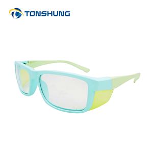 แว่นตาอุตสาหกรรมเพื่อความปลอดภัยของ SA1312 UV380พีซี - Product Image 1