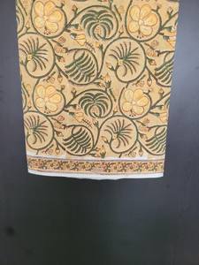 Tela de Algodón Tricot Estampada a Mano con Diseño Mughal Butta, Suave y Ligera, Ideal para Vestidos de Niñas y Mujeres, y para Regalos de Costura - Product Image 3