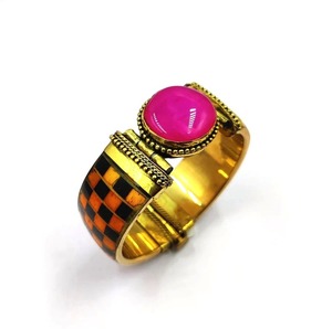 Bracelet manchette ethnique en laiton incrusté de os, fait main, accessoire de mode - Product Image 2