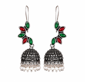 Pendientes de Araña de Latón Vintage Plateado Antiguo con Ónix y Perlas de Imitación, Diseño Étnico Indio para Ocasiones de Fiesta de Mujer - Product Image 1
