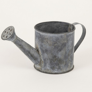 Hot Selling Vintage Metal Watering Can Durable Galvanized Iron <b>Garden</b> Water Pot For Indoor And Outdoor Plants Customized Design - Product Image 1