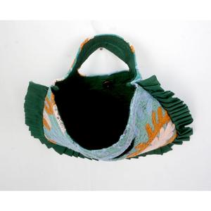Sac messager Kantha classique et tendance de luxe, fait main, couleurs mélangées, fermeture magnétique, motif paysage à volants, léger et pliable - Product Image 3