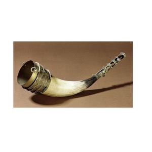 Cuerno para beber hecho a mano con soporte decorativo para bar en casa, cocina y decoración rústica. - Product Image 5