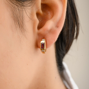 Pendientes de Aro Gruesos de Oro de 14K con Amatista y Diamante - Product Image 4