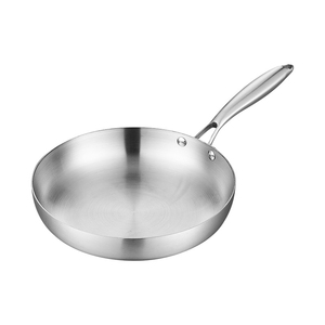 Poêle à frire classique en acier inoxydable, conçue pour la robustesse et l'efficacité, offrant des résultats de cuisson constants et un nettoyage facile. - Product Image 1