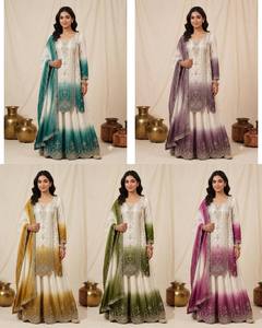 Ensemble Lehenga pour femme en Georgette brodée, Ombré blanc et or, Longueur ras du sol, Coupe classique, Tenue de mariage traditionnelle Inde Pakistan - Product Image 6