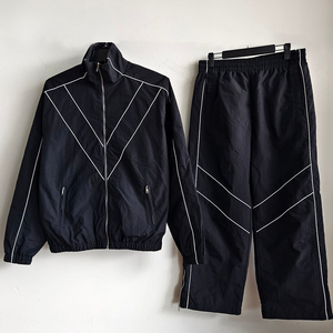 Conjunto Deportivo Unisex Negro con Cierre de Cremallera Completo, Patrón Geométrico, Estilo Deportivo, Poliéster Ligero, Ropa de Otoño - Product Image 3