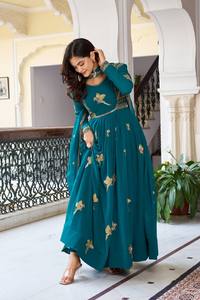 Robe de soirée élégante avec sequins et dupatta, ensemble de robe de soirée avec broderie au fil, magnifique travail artisanal, vêtements ethniques. - Product Image 3