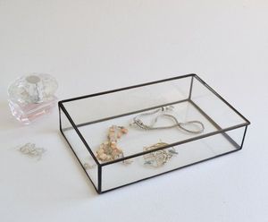 Boîtes à bijoux en métal et verre avec cadre métallique pour l'organisation des bijoux et un usage décoratif, boîtes de rangement en verre personnalisées - Product Image 3