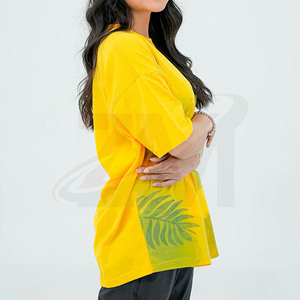 เสื้อยืดคอกลมพิมพ์ลายดอกไม้สีเหลืองสำหรับผู้หญิง ทรงหลวม แขนสั้น ผ้าฝ้าย 100% ระบายอากาศได้ดี สวมใส่สบายๆ สำหรับฤดูใบไม้ผลิและฤดูร้อน - Product Image 5