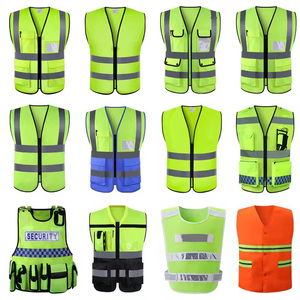 Gilet de sécurité haute visibilité en polyester avec LED, conforme aux normes ANSI Classe 1 et EN ISO 20471 Classe 2, imperméable et à éléments réfléchissants - Product Image 1