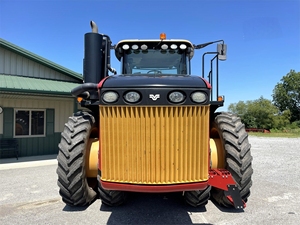 Tracteur agricole robuste conçu pour une productivité maximale - Product Image 3