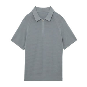 Camiseta de punto premium para hombre, de manga corta, con cierre de cremallera de un cuarto, texturizada, de corte ajustado, informal y de negocios. - Product Image 1