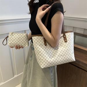 Sac messager pour femme en cuir véritable fait main, fermeture éclair sécurisée, motif en losanges, durable, décontracté, pour tous les jours et les voyages - Product Image 4