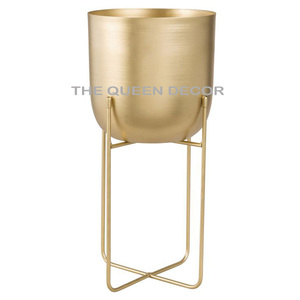 Gold Finished Iron Metal Flower <b>Pots</b> & Planter With Stand Galvanized Home And Garden Decoration Outdoor Application Supplies - Product Image 1