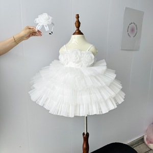Vestido de Princesa con Detalle de Rosas para Niñas de 57 Pulgadas, con Tirantes Ajustables y Falda de Tul Esponjosa de Múltiples Capas, para Cumpleaños y Eventos Especiales - Product Image 2